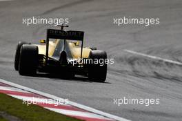 Kevin Magnussen (DEN) Renault Sport F1 Team RS16. 17.04.2016. Formula 1 World Championship, Rd 3, Chinese Grand Prix, Shanghai, China, Race Day.