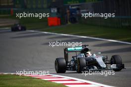 Lewis Hamilton (GBR) Mercedes AMG F1 W07 Hybrid. 17.04.2016. Formula 1 World Championship, Rd 3, Chinese Grand Prix, Shanghai, China, Race Day.