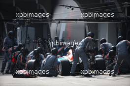 Rio Haryanto (IDN) Manor Racing MRT MRT05 Pit stop. 17.04.2016. Formula 1 World Championship, Rd 3, Chinese Grand Prix, Shanghai, China, Race Day.