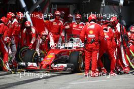 Sebastian Vettel (GER) Scuderia Ferrari SF16-H  Pit stop. 17.04.2016. Formula 1 World Championship, Rd 3, Chinese Grand Prix, Shanghai, China, Race Day.