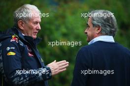 (L to R): Dr Helmut Marko (AUT) Red Bull Motorsport Consultant with Carlos Sainz (ESP). 16.04.2016. Formula 1 World Championship, Rd 3, Chinese Grand Prix, Shanghai, China, Qualifying Day.