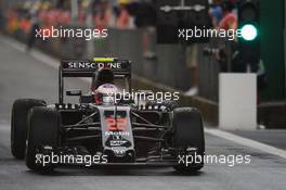 Jenson Button (GBR) McLaren MP4-31. 16.04.2016. Formula 1 World Championship, Rd 3, Chinese Grand Prix, Shanghai, China, Qualifying Day.