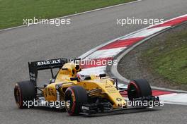 Kevin Magnussen (DEN) Renault Sport F1 Team RS16. 16.04.2016. Formula 1 World Championship, Rd 3, Chinese Grand Prix, Shanghai, China, Qualifying Day.