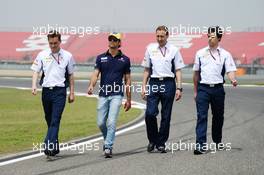 Felipe Nasr (BRA) Sauber F1 Team walks the circuit with the team. 14.04.2016. Formula 1 World Championship, Rd 3, Chinese Grand Prix, Shanghai, China, Preparation Day.