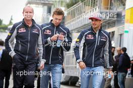 Daniil Kvyat (RUS) Scuderia Toro Rosso and Carlos Sainz Jr (ESP) Scuderia Toro Rosso. 13.05.2016. Formula 1 World Championship, Rd 5, Spanish Grand Prix, Barcelona, Spain, Practice Day.