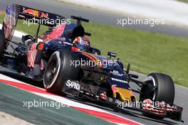 Daniil Kvyat (RUS), Scuderia Toro Rosso  13.05.2016. Formula 1 World Championship, Rd 5, Spanish Grand Prix, Barcelona, Spain, Practice Day.