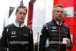 Stoffel Vandoorne (BEL), third driver, McLaren F1 Team and Jenson Button (GBR), McLaren Honda  13.05.2016. Formula 1 World Championship, Rd 5, Spanish Grand Prix, Barcelona, Spain, Practice Day.