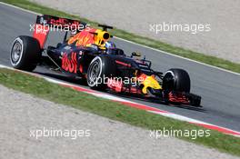 Daniel Ricciardo (AUS), Red Bull Racing  13.05.2016. Formula 1 World Championship, Rd 5, Spanish Grand Prix, Barcelona, Spain, Practice Day.
