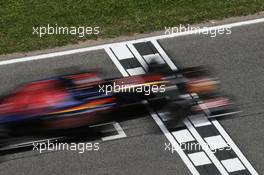 Daniil Kvyat (RUS) Scuderia Toro Rosso STR11. 13.05.2016. Formula 1 World Championship, Rd 5, Spanish Grand Prix, Barcelona, Spain, Practice Day.