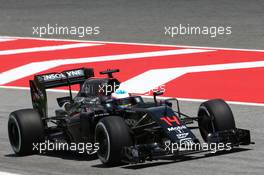 Fernando Alonso (ESP) McLaren MP4-31. 13.05.2016. Formula 1 World Championship, Rd 5, Spanish Grand Prix, Barcelona, Spain, Practice Day.