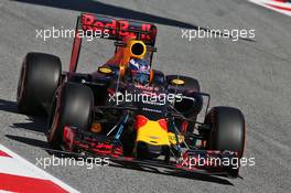 Daniel Ricciardo (AUS) Red Bull Racing RB12. 13.05.2016. Formula 1 World Championship, Rd 5, Spanish Grand Prix, Barcelona, Spain, Practice Day.