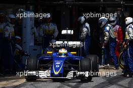 Marcus Ericsson (SWE) Sauber C35 makes a pit stop. 15.05.2016. Formula 1 World Championship, Rd 5, Spanish Grand Prix, Barcelona, Spain, Race Day.