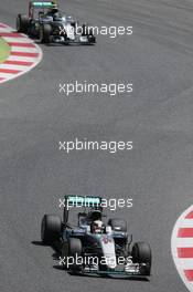 Lewis Hamilton (GBR) Mercedes AMG F1 W07 Hybrid leads team mate Nico Rosberg (GER) Mercedes AMG F1 W07 Hybrid on the formation lap. 15.05.2016. Formula 1 World Championship, Rd 5, Spanish Grand Prix, Barcelona, Spain, Race Day.