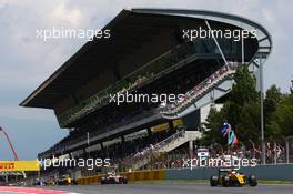 Kevin Magnussen (DEN) Renault Sport F1 Team RS16. 15.05.2016. Formula 1 World Championship, Rd 5, Spanish Grand Prix, Barcelona, Spain, Race Day.