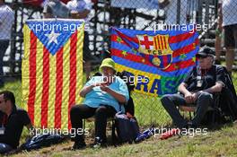 Fans in the grandstand. 15.05.2016. Formula 1 World Championship, Rd 5, Spanish Grand Prix, Barcelona, Spain, Race Day.