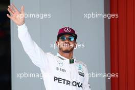 Pole for Lewis Hamilton (GBR) Mercedes Petronas AMG F1. 14.05.2016. Formula 1 World Championship, Rd 5, Spanish Grand Prix, Barcelona, Spain, Qualifying Day.