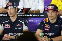 Daniil Kvyat (RUS), Scuderia Toro Rosso nd Max Verstappen (NL), Red Bull Racing  12.05.2016. Formula 1 World Championship, Rd 5, Spanish Grand Prix, Barcelona, Spain, Preparation Day.