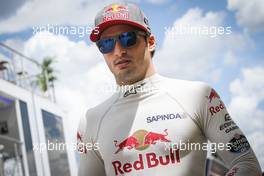 Carlos Sainz Jr (ESP) Scuderia Toro Rosso. 12.05.2016. Formula 1 World Championship, Rd 5, Spanish Grand Prix, Barcelona, Spain, Preparation Day.