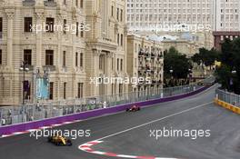 Kevin Magnussen (DEN) Renault Sport F1 Team RS16. 17.06.2016. Formula 1 World Championship, Rd 8, European Grand Prix, Baku Street Circuit, Azerbaijan, Practice Day.