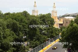 Kevin Magnussen (DEN) Renault Sport F1 Team RS16. 17.06.2016. Formula 1 World Championship, Rd 8, European Grand Prix, Baku Street Circuit, Azerbaijan, Practice Day.