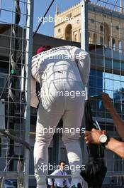 Lewis Hamilton (GBR) Mercedes AMG F1 on the grid. 19.06.2016. Formula 1 World Championship, Rd 8, European Grand Prix, Baku Street Circuit, Azerbaijan, Race Day.