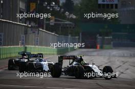 Sergio Perez (MEX) Sahara Force India F1 VJM09. 19.06.2016. Formula 1 World Championship, Rd 8, European Grand Prix, Baku Street Circuit, Azerbaijan, Race Day.