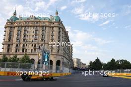 Kevin Magnussen (DEN) Renault Sport F1 Team RS16. 19.06.2016. Formula 1 World Championship, Rd 8, European Grand Prix, Baku Street Circuit, Azerbaijan, Race Day.