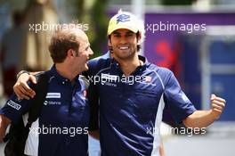 Felipe Nasr (BRA) Sauber F1 Team (Right) with Joseph Lieberer (SUI) Sauber Physio. 18.06.2016. Formula 1 World Championship, Rd 8, European Grand Prix, Baku Street Circuit, Azerbaijan, Qualifying Day.