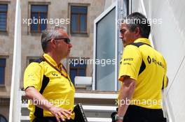 (L to R): Paul Seaby (GBR) Renault Sport F1 Team, Team Manager with Nick Chester (GBR) Renault Sport F1 Team Chassis Technical Director. 18.06.2016. Formula 1 World Championship, Rd 8, European Grand Prix, Baku Street Circuit, Azerbaijan, Qualifying Day.