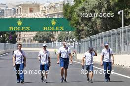 Felipe Massa (BRA) Williams walks the circuit with the team. 16.06.2016. Formula 1 World Championship, Rd 8, European Grand Prix, Baku Street Circuit, Azerbaijan, Preparation Day.