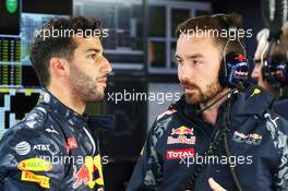 Daniel Ricciardo (AUS) Red Bull Racing with Simon Rennie (GBR) Red Bull Racing Race Engineer.  08.07.2016. Formula 1 World Championship, Rd 10, British Grand Prix, Silverstone, England, Practice Day.