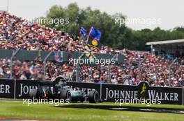 Lewis Hamilton (GBR) Mercedes AMG F1 W07 Hybrid. 10.07.2016. Formula 1 World Championship, Rd 10, British Grand Prix, Silverstone, England, Race Day.