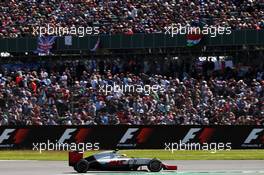 Esteban Gutierrez (MEX) Haas F1 Team VF-16. 10.07.2016. Formula 1 World Championship, Rd 10, British Grand Prix, Silverstone, England, Race Day.