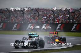Lewis Hamilton (GBR) Mercedes AMG F1 W07 . 10.07.2016. Formula 1 World Championship, Rd 10, British Grand Prix, Silverstone, England, Race Day.