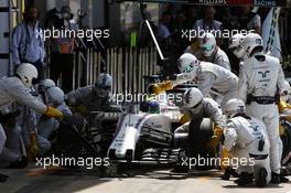 Felipe Massa (BRA) Williams FW38 makes a pit stop. 10.07.2016. Formula 1 World Championship, Rd 10, British Grand Prix, Silverstone, England, Race Day.