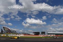 Kevin Magnussen (DEN) Renault Sport F1 Team RE16. 10.07.2016. Formula 1 World Championship, Rd 10, British Grand Prix, Silverstone, England, Race Day.