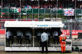 Manor Racing pit gantry. 09.07.2016. Formula 1 World Championship, Rd 10, British Grand Prix, Silverstone, England, Qualifying Day. 09.07.2016. Formula 1 World Championship, Rd 10, British Grand Prix, Silverstone, England, Qualifying Day.