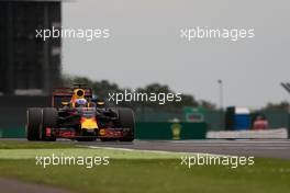 Daniel Ricciardo (AUS) Red Bull Racing RB12. 09.07.2016. Formula 1 World Championship, Rd 10, British Grand Prix, Silverstone, England, Qualifying Day.