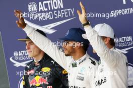Qualifying top three in parc ferme (L to R): Max Verstappen (NLD) Red Bull Racing, third; Lewis Hamilton (GBR) Mercedes AMG F1, pole position; Nico Rosberg (GER) Mercedes AMG F1, second. 09.07.2016. Formula 1 World Championship, Rd 10, British Grand Prix, Silverstone, England, Qualifying Day.