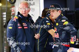 (L to R): Dr Helmut Marko (AUT) Red Bull Motorsport Consultant with Max Verstappen (NLD) Red Bull Racing. 09.07.2016. Formula 1 World Championship, Rd 10, British Grand Prix, Silverstone, England, Qualifying Day.