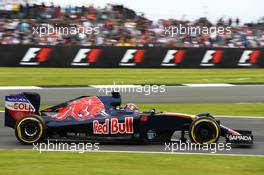 Daniil Kvyat (RUS) Scuderia Toro Rosso STR11. 09.07.2016. Formula 1 World Championship, Rd 10, British Grand Prix, Silverstone, England, Qualifying Day.