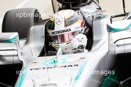 Lewis Hamilton (GBR) Mercedes AMG F1 W07 Hybrid celebrates his pole position in parc ferme. 09.07.2016. Formula 1 World Championship, Rd 10, British Grand Prix, Silverstone, England, Qualifying Day.