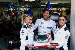 Fernando Alonso (ESP) McLaren celebrates his 35th birthday with a cake from the team. 29.07.2016. Formula 1 World Championship, Rd 12, German Grand Prix, Hockenheim, Germany, Practice Day.