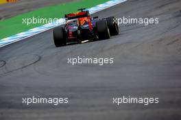 Daniel Ricciardo (AUS) Red Bull Racing RB12 sends sparks flying. 29.07.2016. Formula 1 World Championship, Rd 12, German Grand Prix, Hockenheim, Germany, Practice Day.