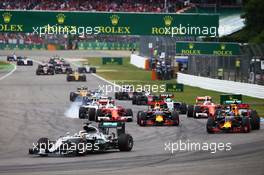 Lewis Hamilton (GBR) Mercedes AMG F1 W07 Hybrid leads at the start of the race. 31.07.2016. Formula 1 World Championship, Rd 12, German Grand Prix, Hockenheim, Germany, Race Day.