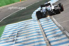 Valtteri Bottas (FIN) Williams FW38 sends sparks flying. 30.07.2016. Formula 1 World Championship, Rd 12, German Grand Prix, Hockenheim, Germany, Qualifying Day.