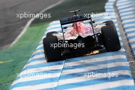 Daniil Kvyat (RUS) Scuderia Toro Rosso STR11 sends sparks flying. 30.07.2016. Formula 1 World Championship, Rd 12, German Grand Prix, Hockenheim, Germany, Qualifying Day.
