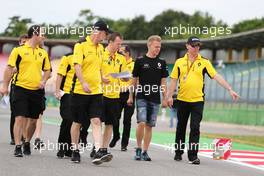 Kevin Magnussen (DEN), Renault Sport F1 Team and Alan Permane (GBR), Renault Sport F1 Team  28.07.2016. Formula 1 World Championship, Rd 12, German Grand Prix, Hockenheim, Germany, Preparation Day.