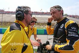 Julien Simon-Chautemps (FRA), Renault Sport F1 Team and Jolyon Palmer (GBR), Renault Sport F1 Team  24.07.2016. Formula 1 World Championship, Rd 11, Hungarian Grand Prix, Budapest, Hungary, Race Day.