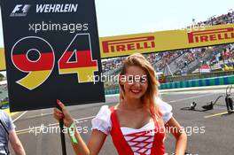 Grid girl for Pascal Wehrlein (GER) Manor Racing. 24.07.2016. Formula 1 World Championship, Rd 11, Hungarian Grand Prix, Budapest, Hungary, Race Day.